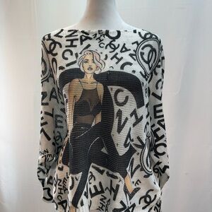 Free for Humanity Chic Graphic Long Sleeve Top - Black and White